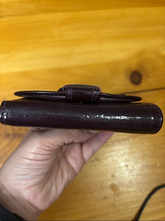 Coach patent leather wallet. - Picture 15 of 16